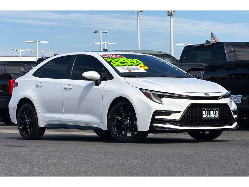 Certified 2025 Toyota Corolla SE w/ SE Premium Package FWD image 2