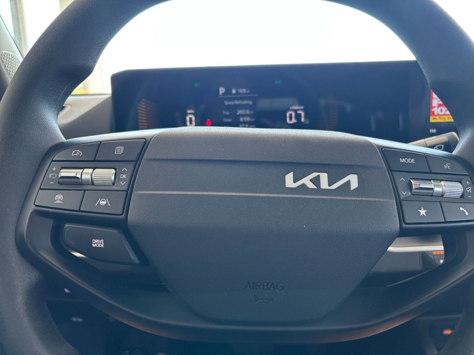 Used 2025 Kia K4 FWD image 31