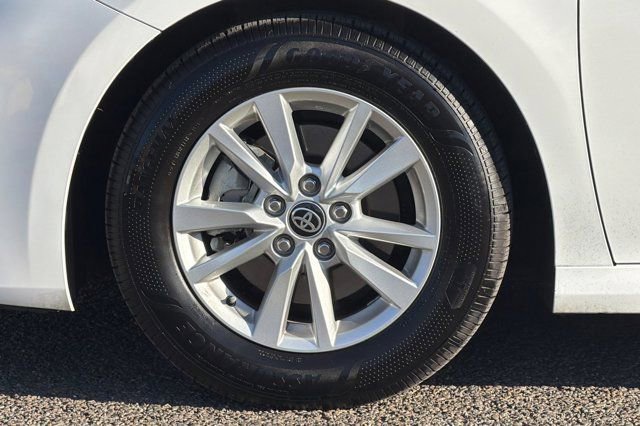 Used 2025 Toyota Camry LE image 25