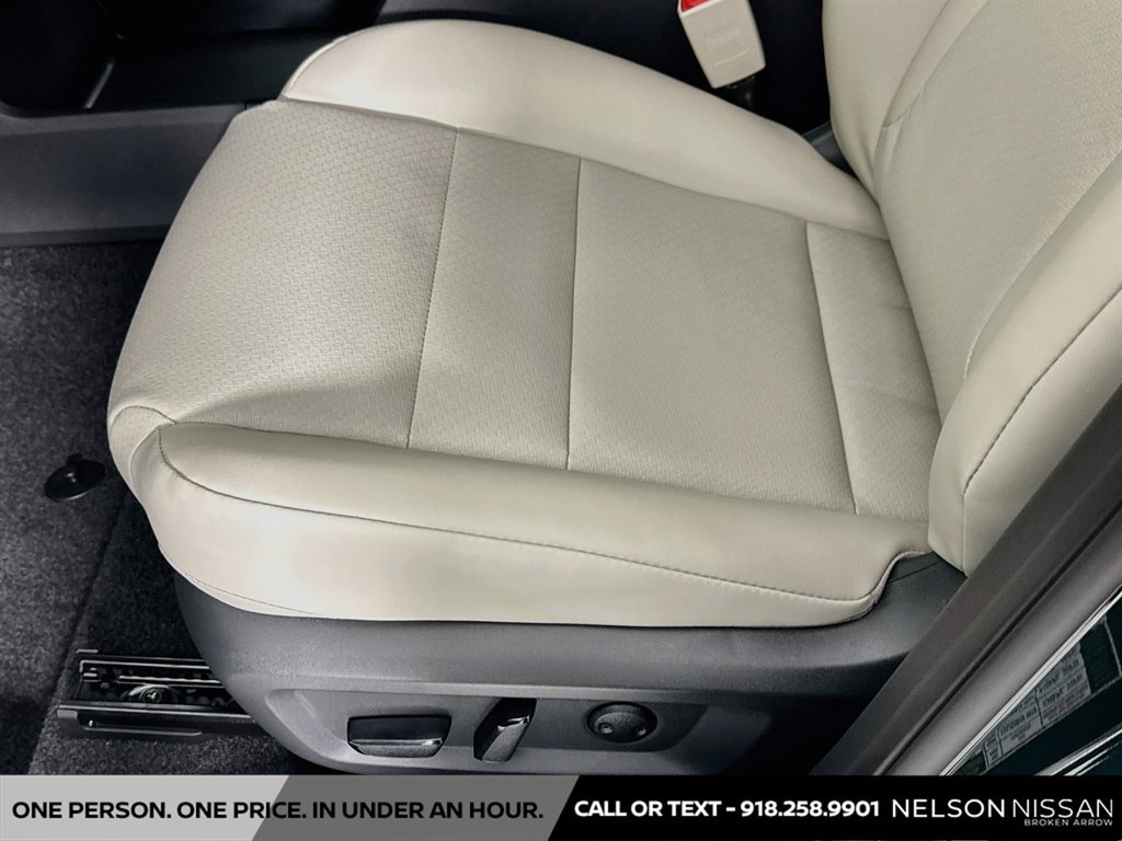 New 2026 Nissan Rogue Dark Armor FWD image 18