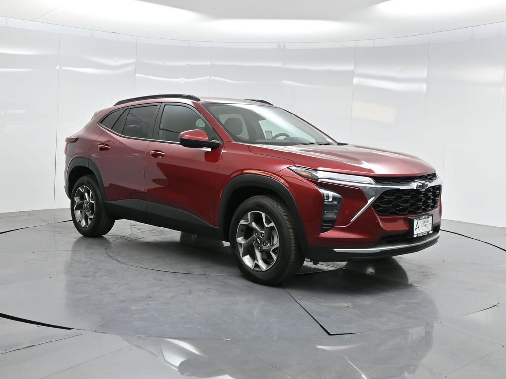 Used 2025 Chevrolet Trax LT w/ LT Convenience Package image 36