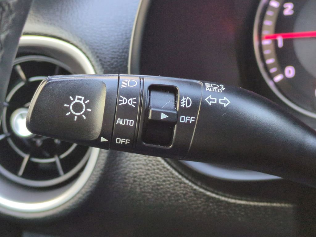 Used 2022 Kia Forte GT-Line w/ GT-Line Premium Package image 29