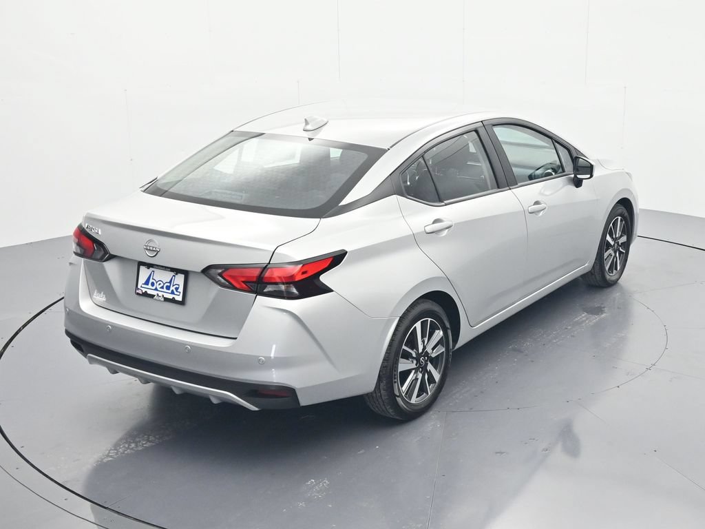 Used 2025 Nissan Versa SV FWD image 32