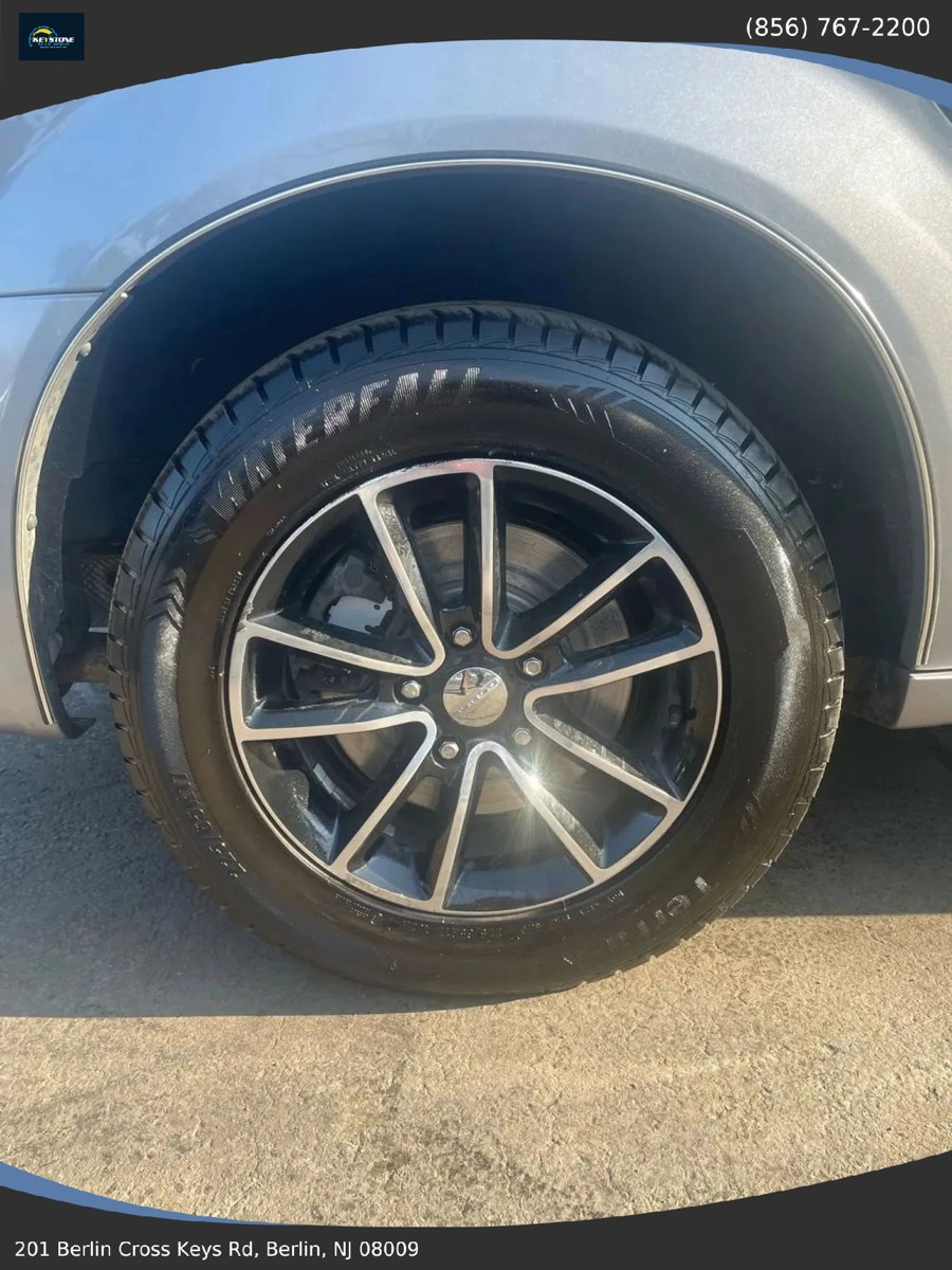 Used 2016 Dodge Grand Caravan SXT image 9