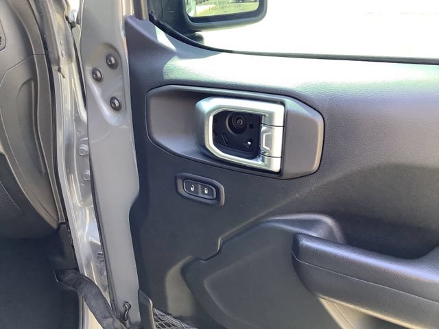 Used 2018 Jeep Wrangler Rubicon AWD/4WD image 32