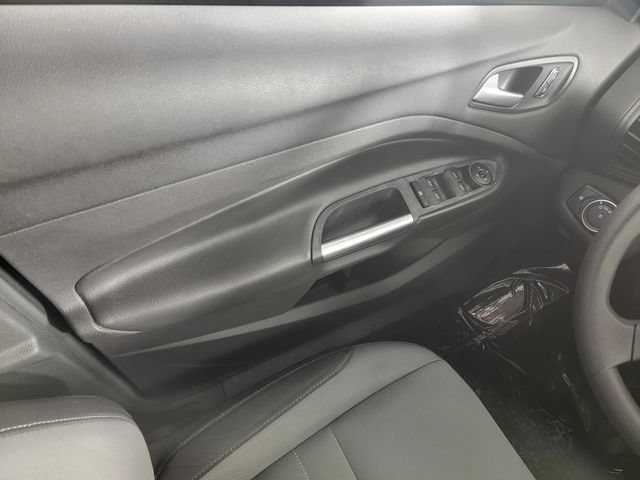 Used 2015 Ford Escape SE w/ Equipment Group 201A AWD/4WD image 31