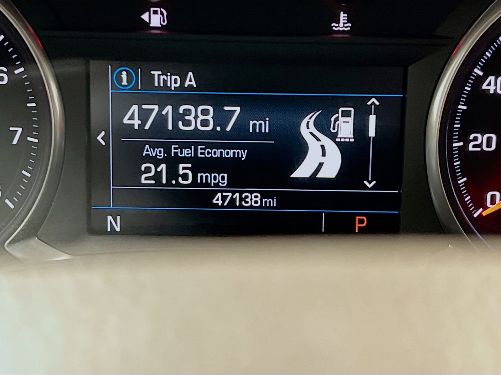 Used 2018 GMC Terrain Denali w/ Comfort Package image 8