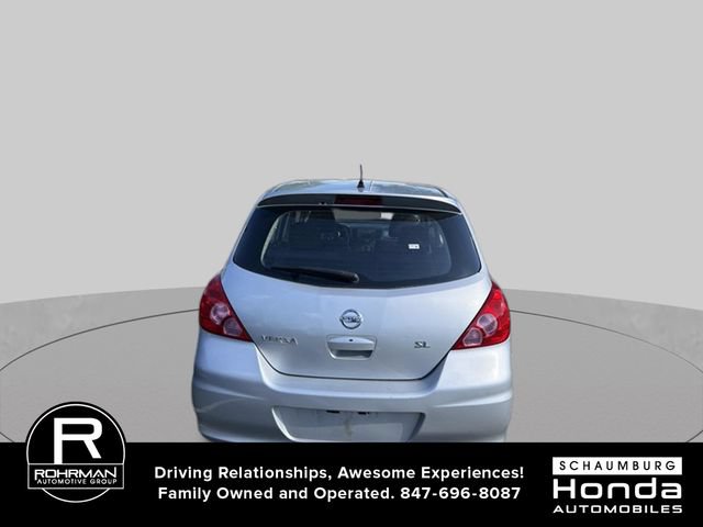 Used 2011 Nissan Versa Hatchback w/ Premium Pkg FWD image 5