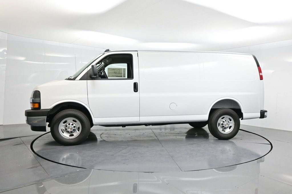New 2025 Chevrolet Express 2500 w/ Driver Convenience Package RWD image 9
