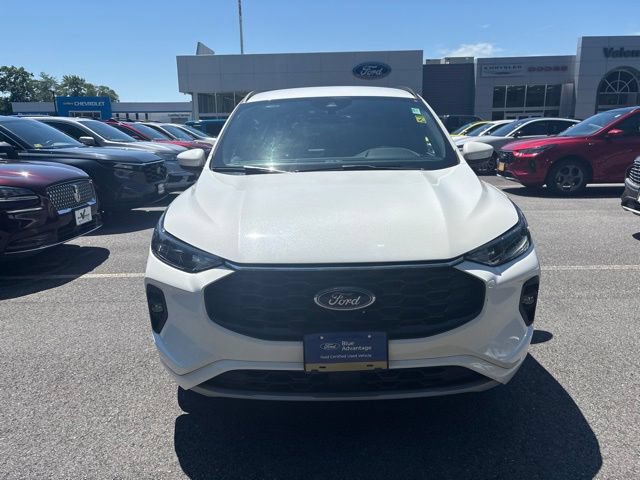 Certified 2023 Ford Escape ST-Line Select w/ Tech Pack #1 AWD/4WD image 3