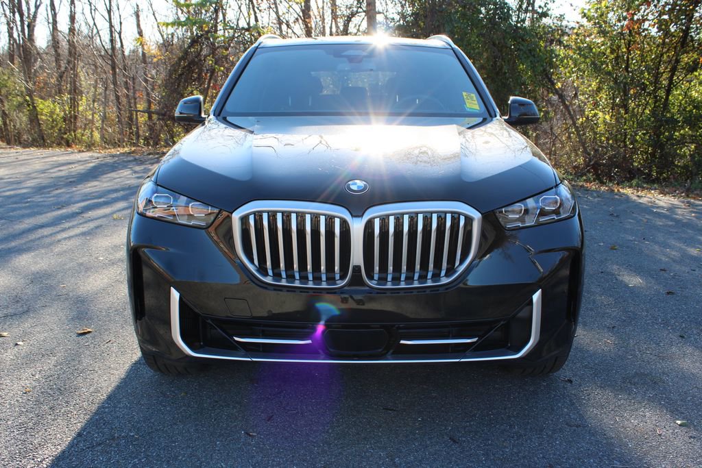Used 2024 BMW X5 xDrive40i w/ Premium Package image 4