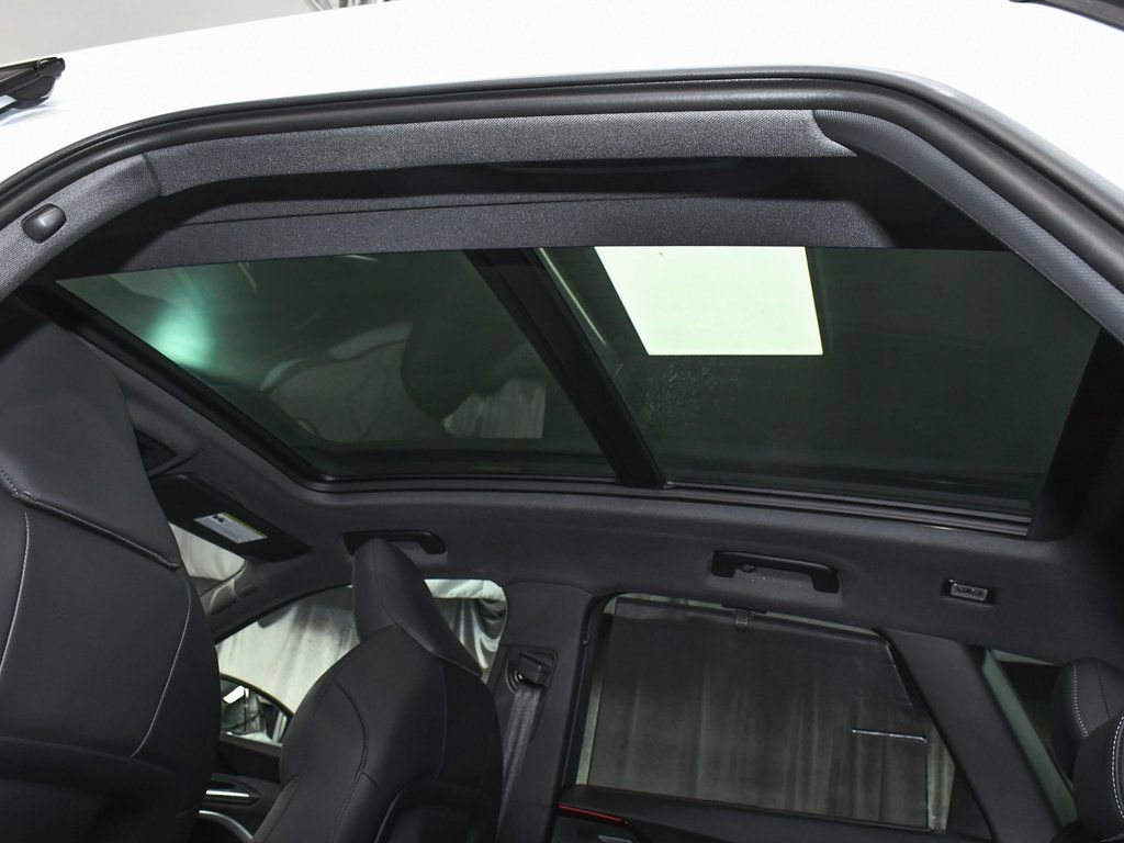 Used 2025 Audi SQ5 Premium Plus w/ Premium Plus Package image 47