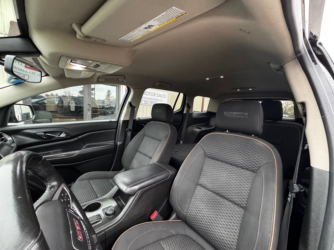 Used 2017 GMC Acadia SLE w/ Driver Alert Package I AWD/4WD image 3