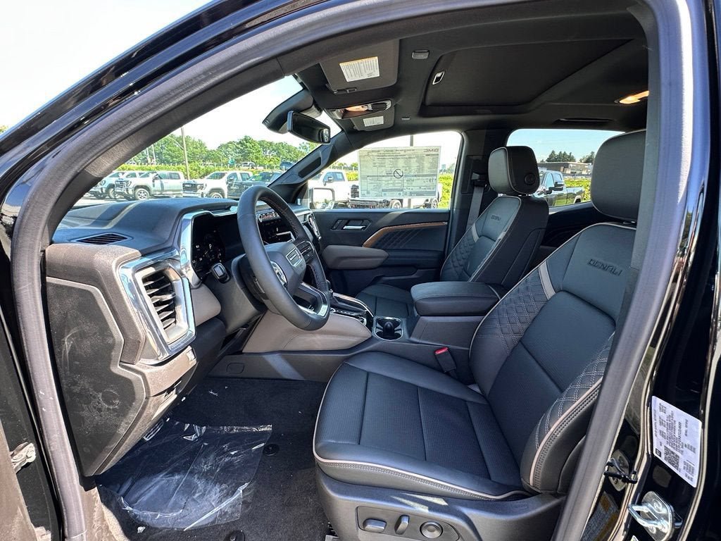 New 2026 GMC Canyon Denali AWD/4WD image 16