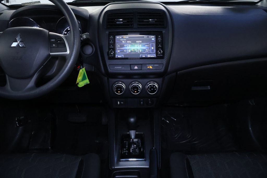 Used 2025 Mitsubishi Outlander Sport ES image 16