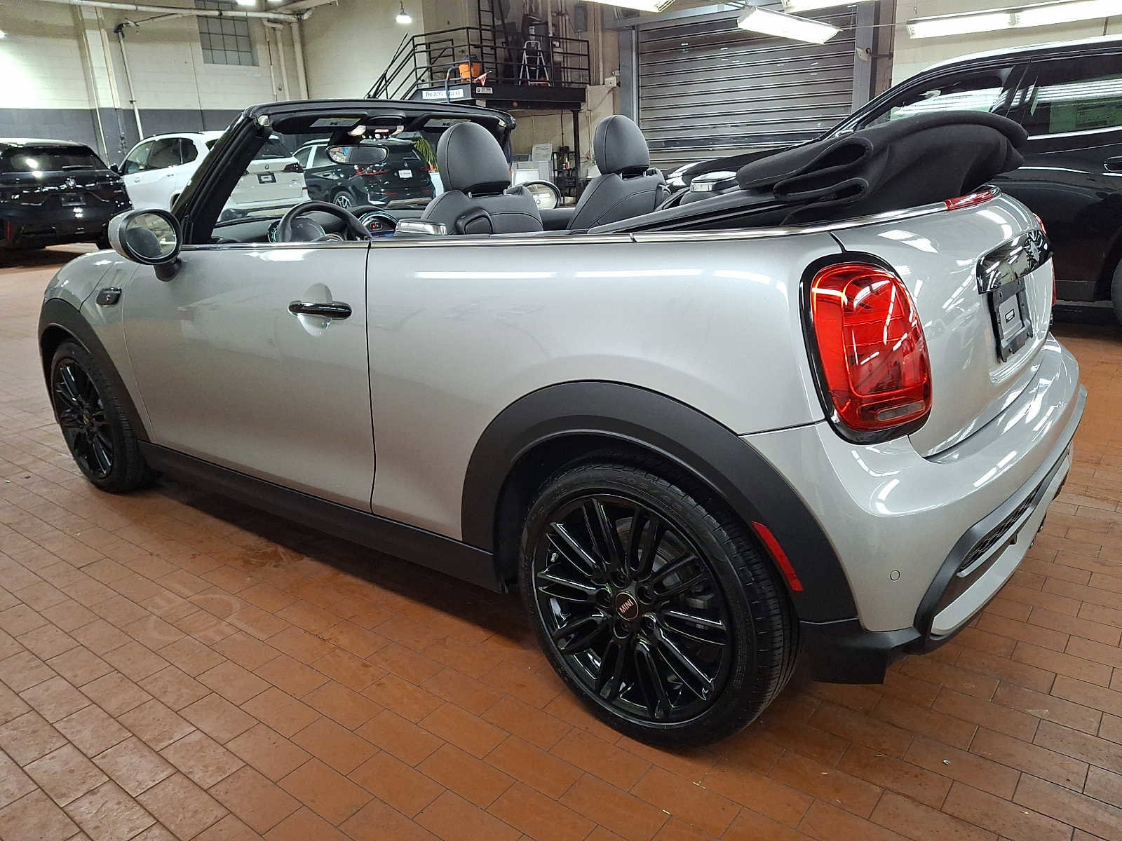 Certified 2023 MINI Cooper S image 6