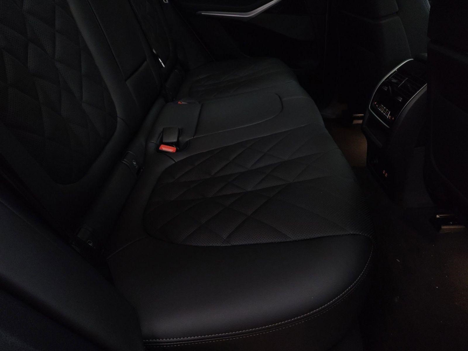 Used 2026 BMW X5 xDrive40i w/ M Sport Package AWD/4WD image 26