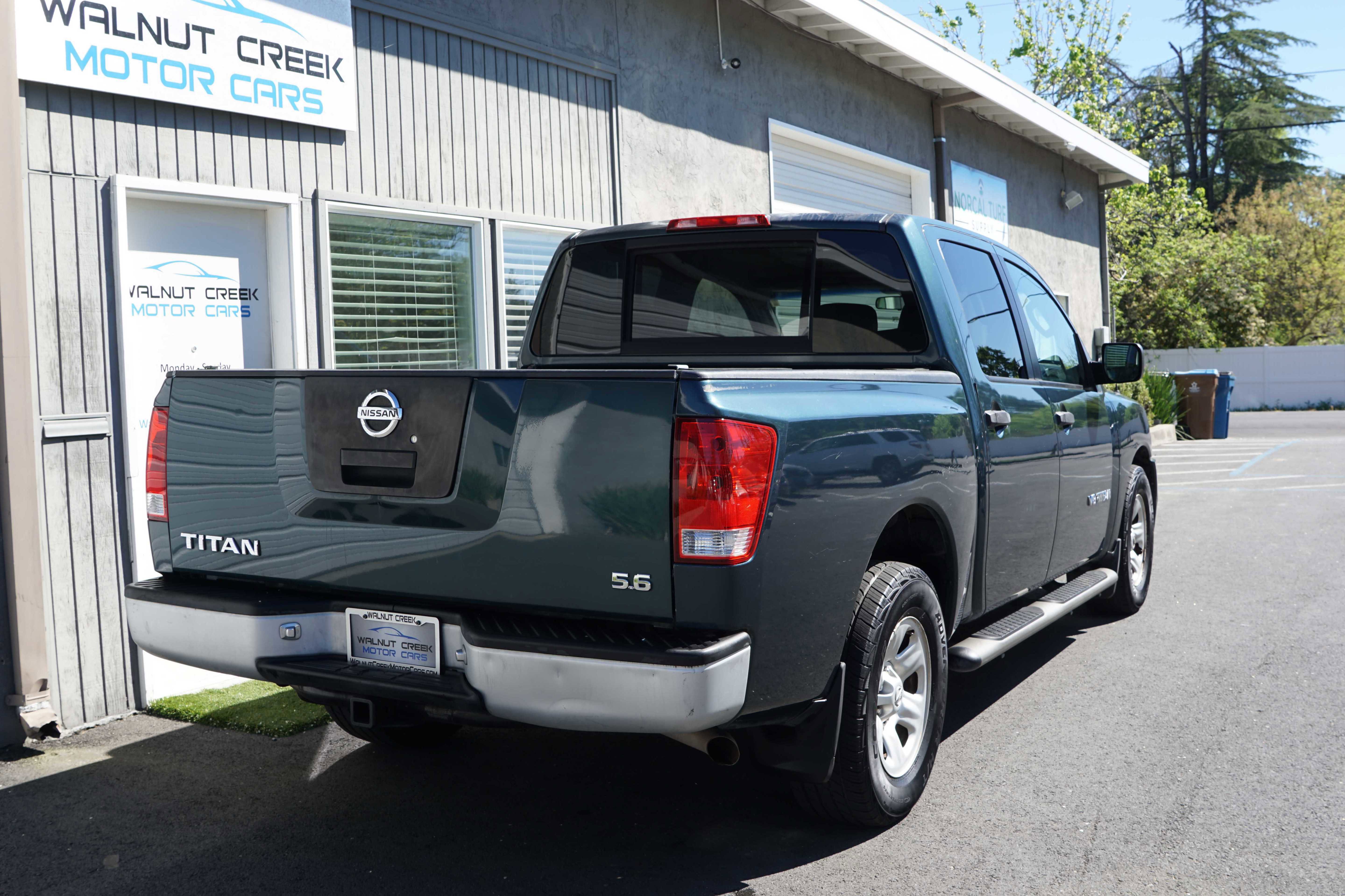 Used 2005 Nissan Titan XE image 24