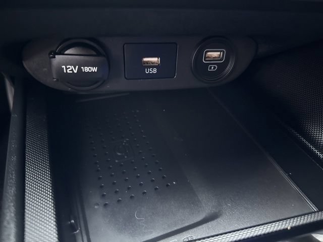 Used 2023 Hyundai Elantra SEL w/ Convenience Package FWD image 38