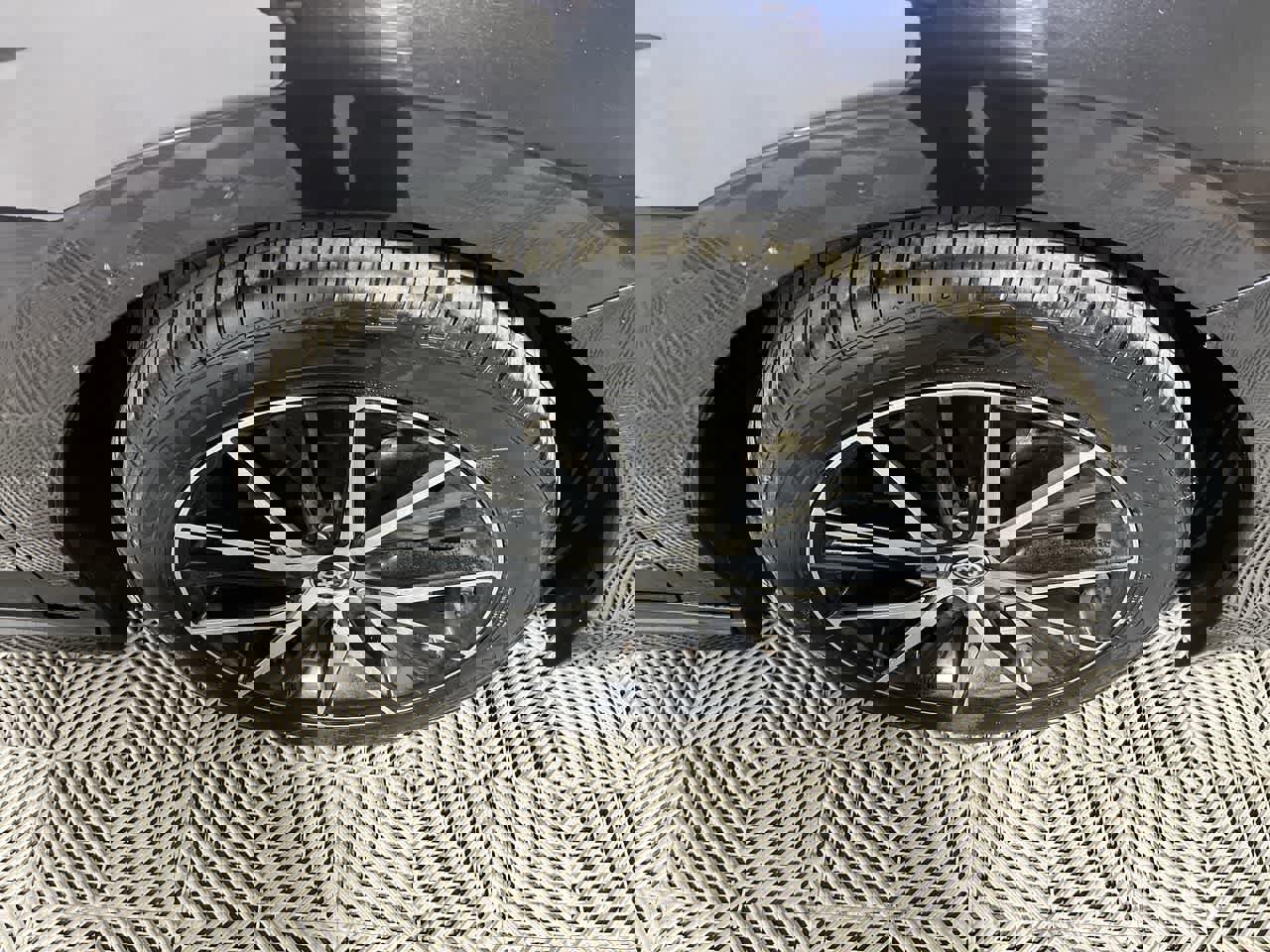 Used 2023 Toyota Camry SE image 10