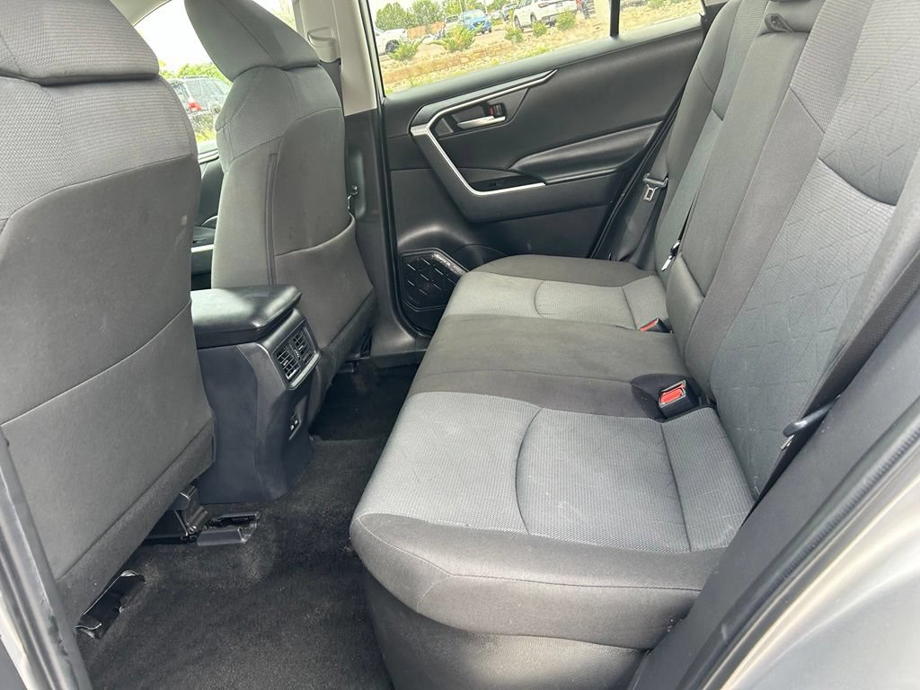 Used 2025 Toyota RAV4 XLE AWD/4WD image 26