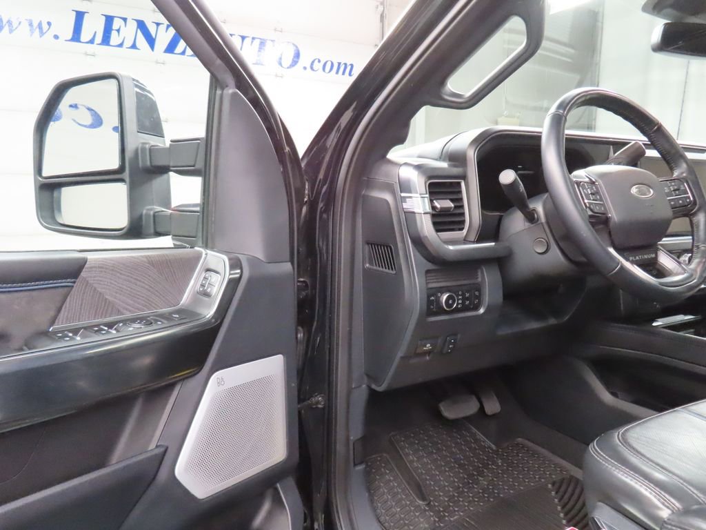 Used 2025 Ford F450 Platinum AWD/4WD image 61