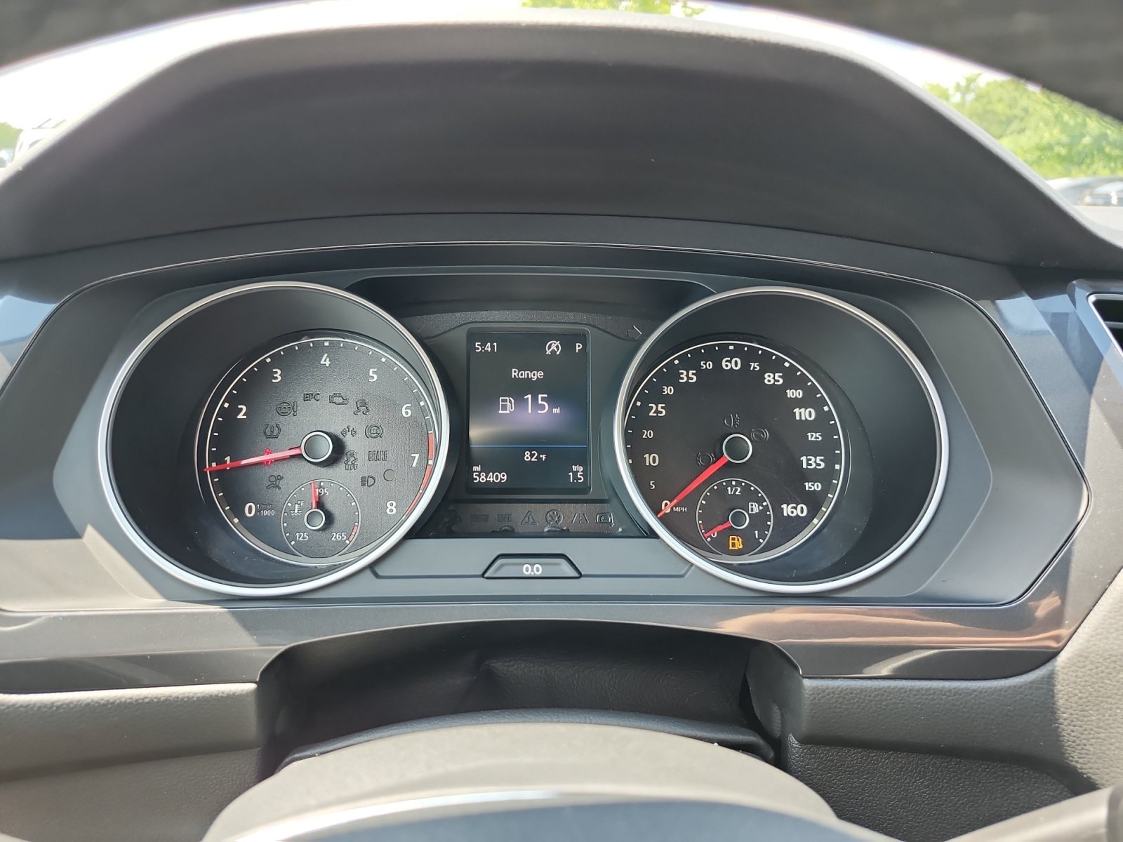Used 2020 Volkswagen Tiguan SEL AWD/4WD image 16