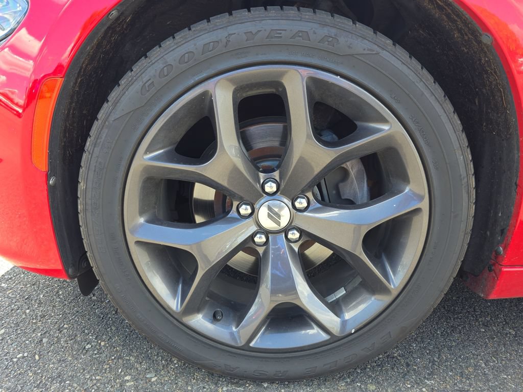 Used 2018 Dodge Charger R/T w/ Plus Group RWD image 14