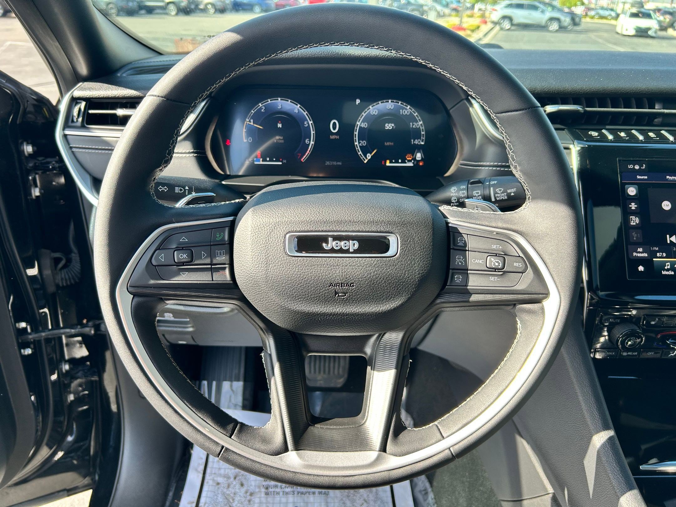 Used 2024 Jeep Grand Cherokee L Altitude image 12