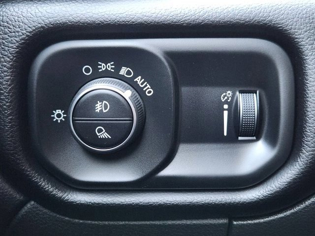 Used 2024 RAM 3500 Big Horn image 20