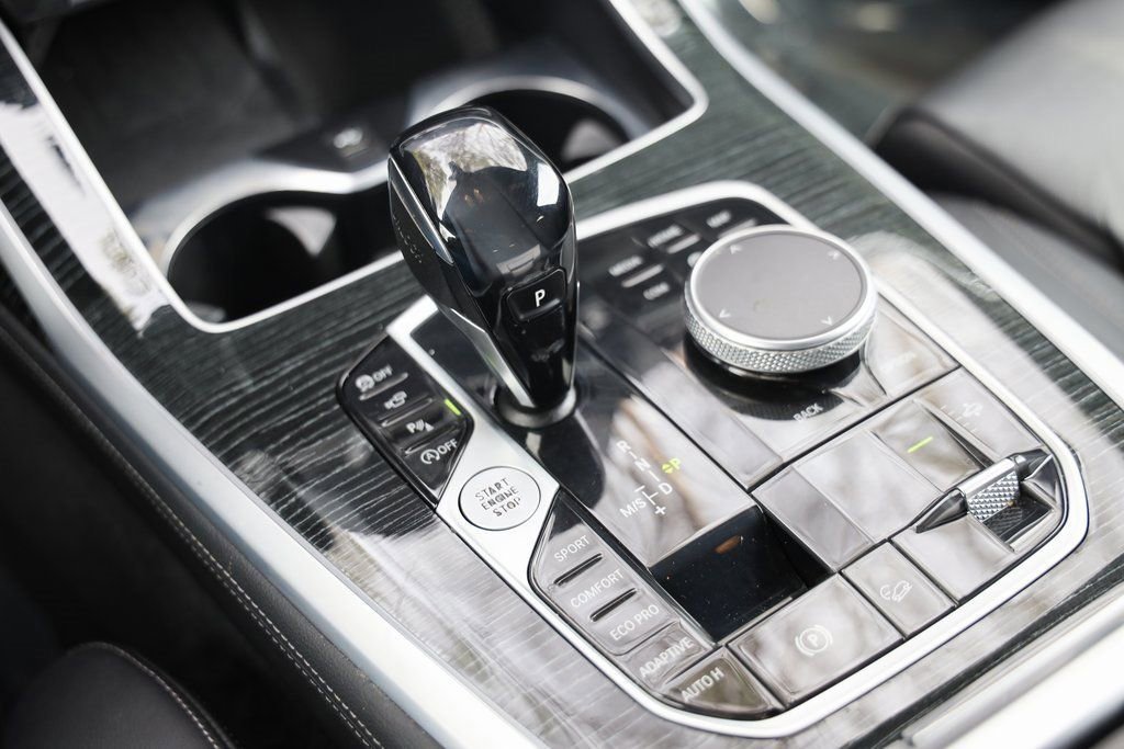 Used 2022 BMW X7 M50i w/ Cold Weather Package image 22