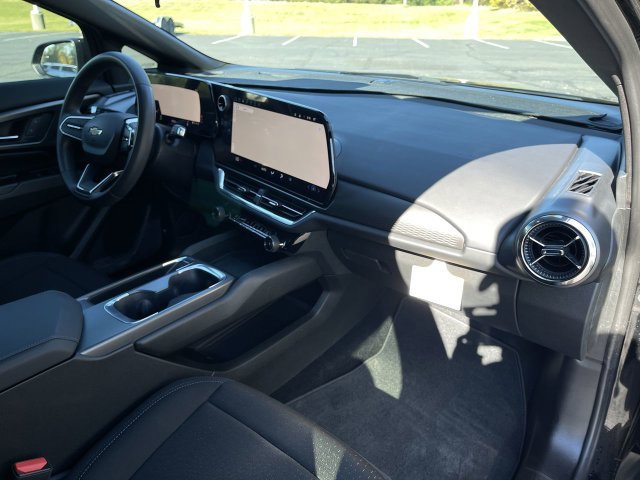 Used 2025 Chevrolet Equinox EV LT FWD image 27