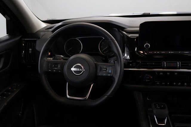 Certified 2025 Nissan Pathfinder SV w/ SV Premium Package image 13