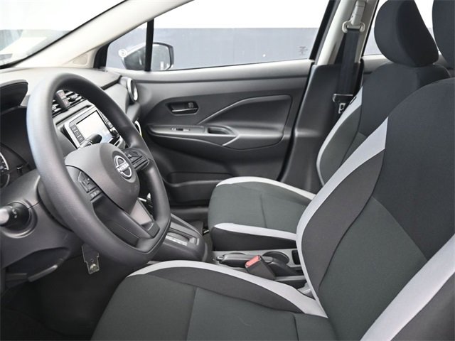 Used 2025 Nissan Versa S w/ S Plus Package image 10