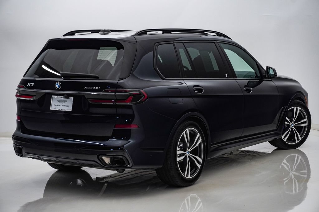 Used 2026 BMW X7 xDrive40i w/ M Sport Package AWD/4WD image 11