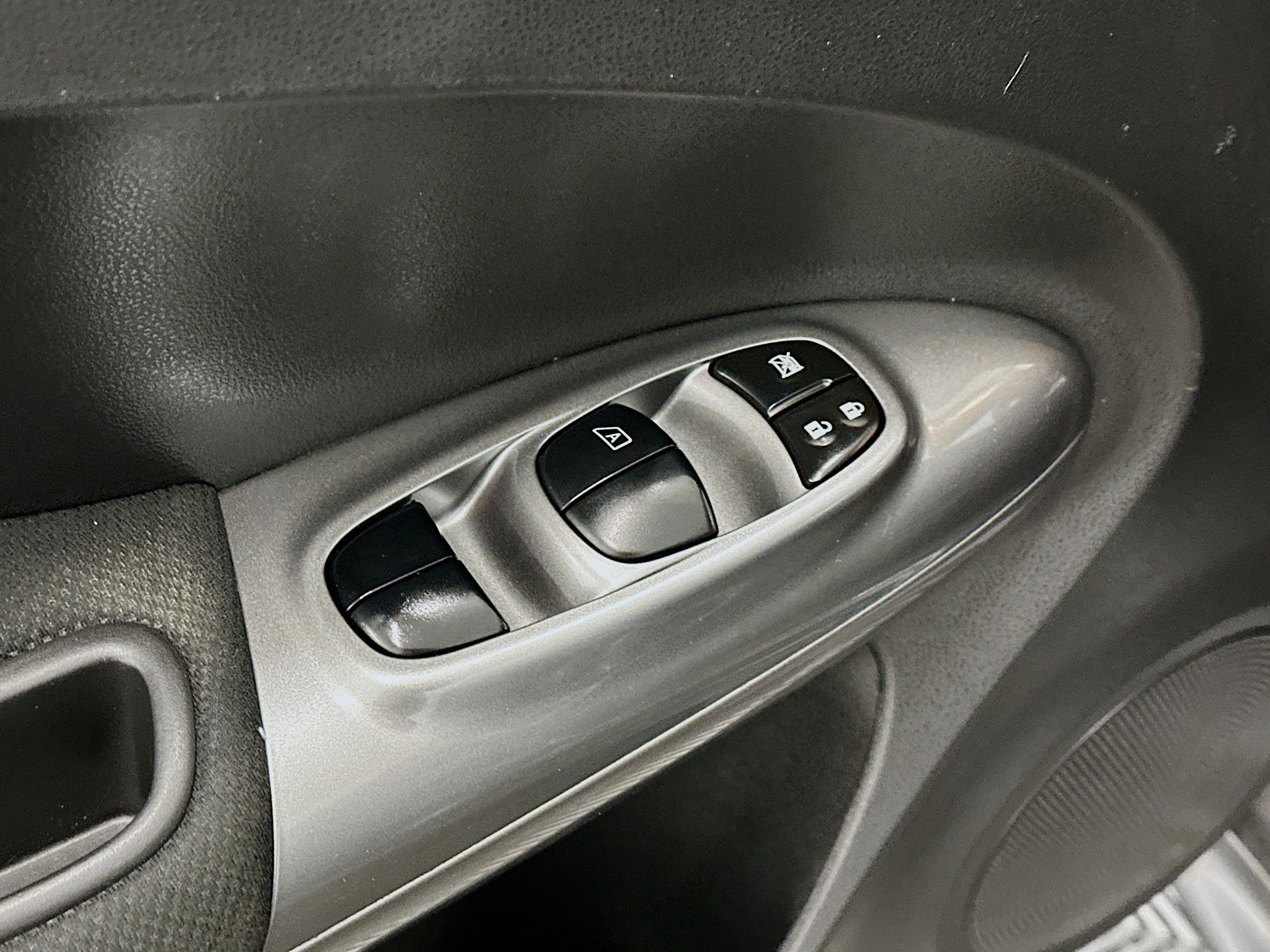 Used 2015 Nissan Juke S image 15