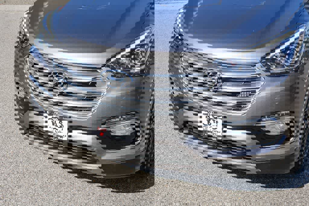 Used 2018 Hyundai Santa Fe Sport image 8