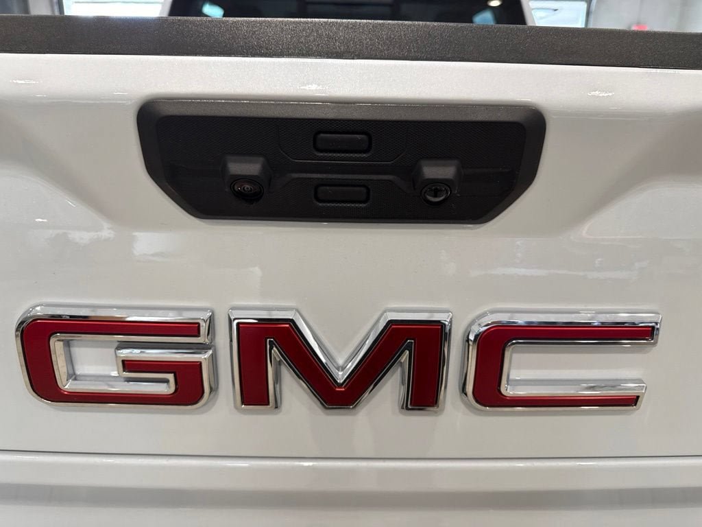 New 2026 GMC Sierra 1500 SLT w/ SLT Premium Plus Package AWD/4WD image 9