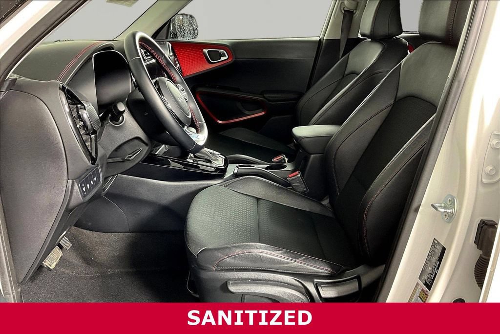 Used 2024 Kia Soul GT-Line FWD image 19