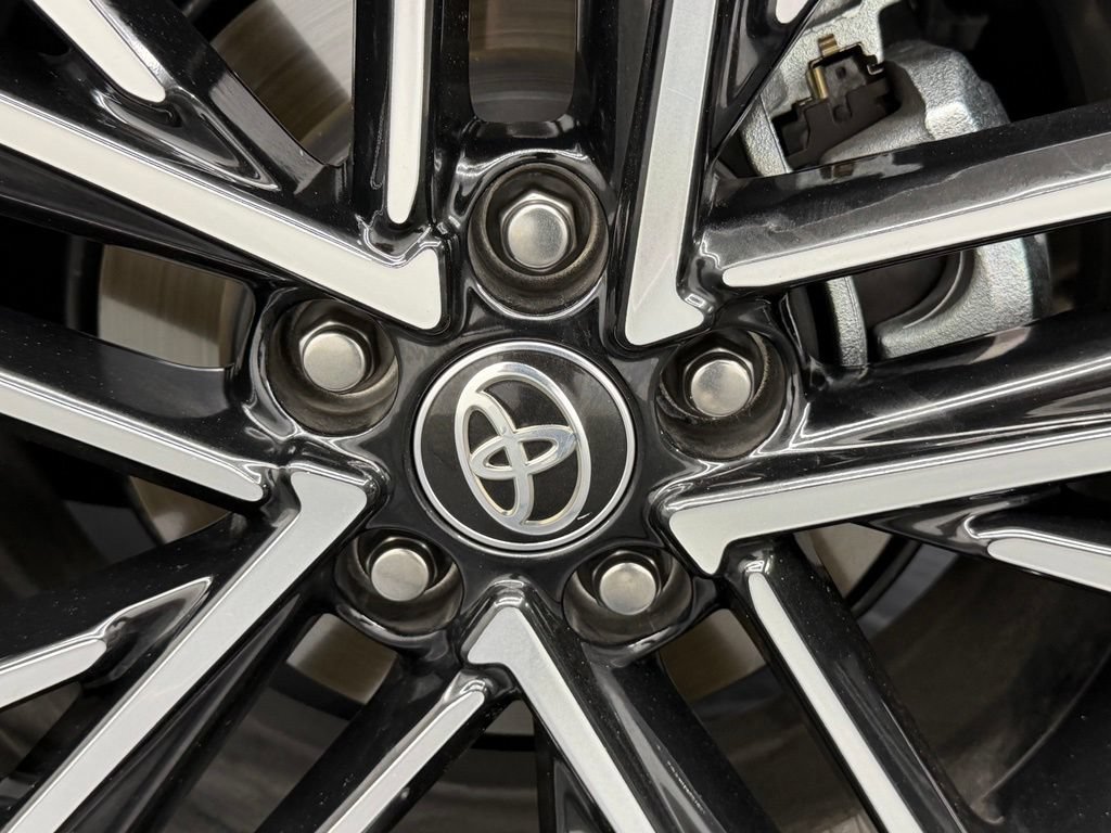 Used 2026 Toyota Camry XLE FWD image 17