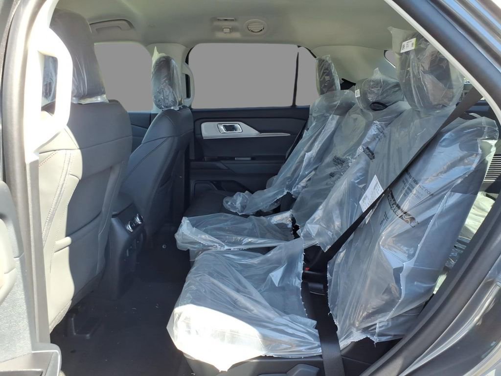 New 2026 Ford Explorer Active w/ Active Comfort Package image 5