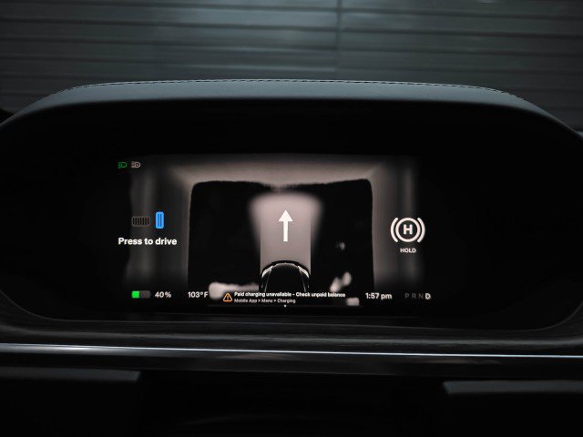 Used 2022 Tesla Model S AWD/4WD image 23