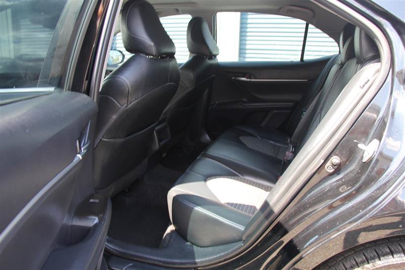 Used 2022 Toyota Camry SE w/ Cold Weather Package FWD image 22