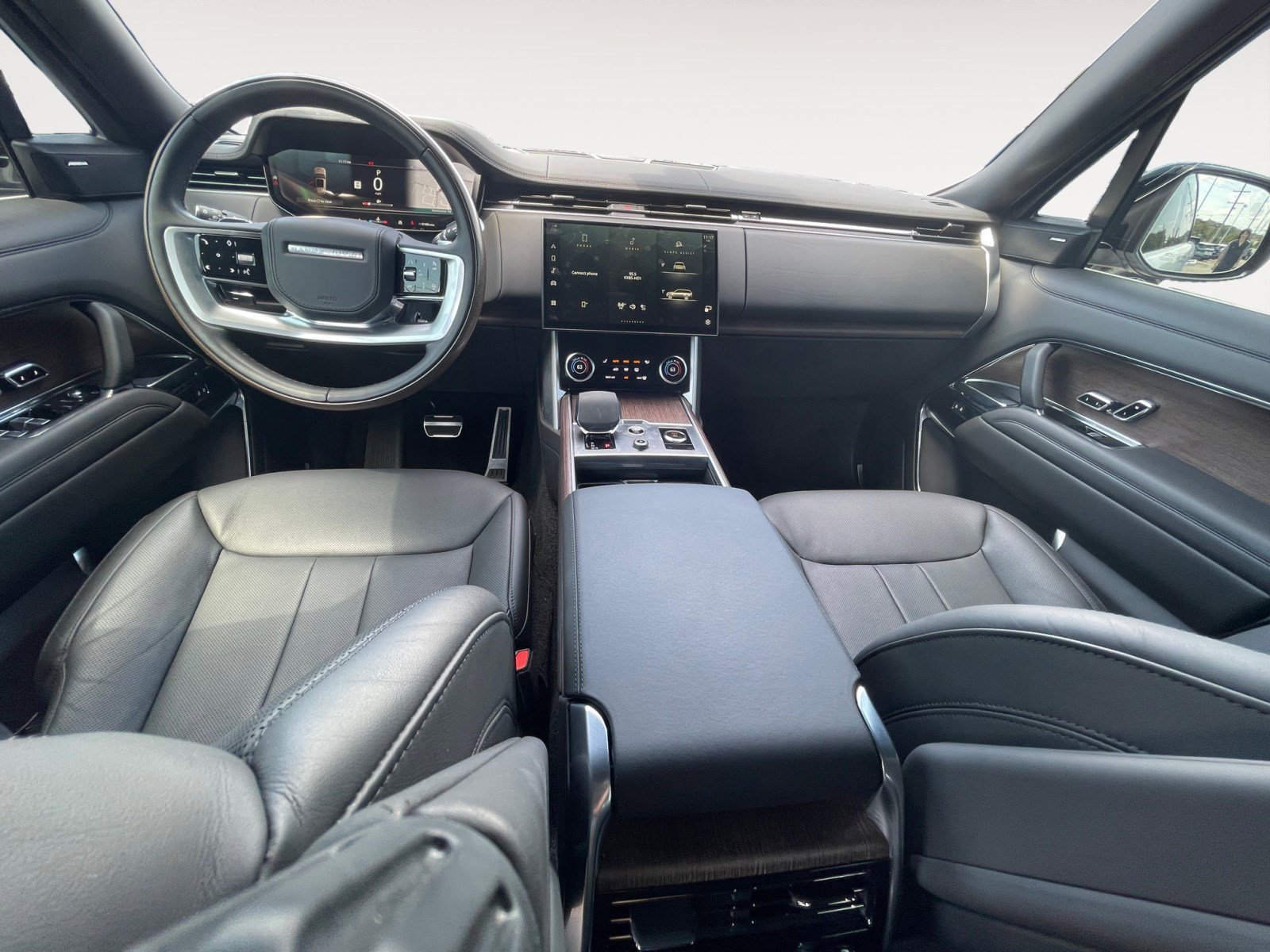 Used 2023 Land Rover Range Rover SE AWD/4WD image 11