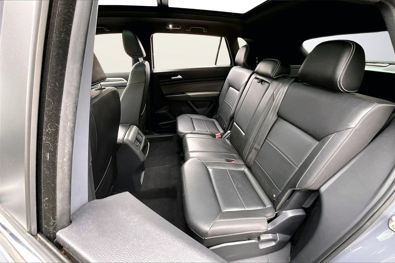 Used 2022 Volkswagen Atlas Cross Sport SE image 22
