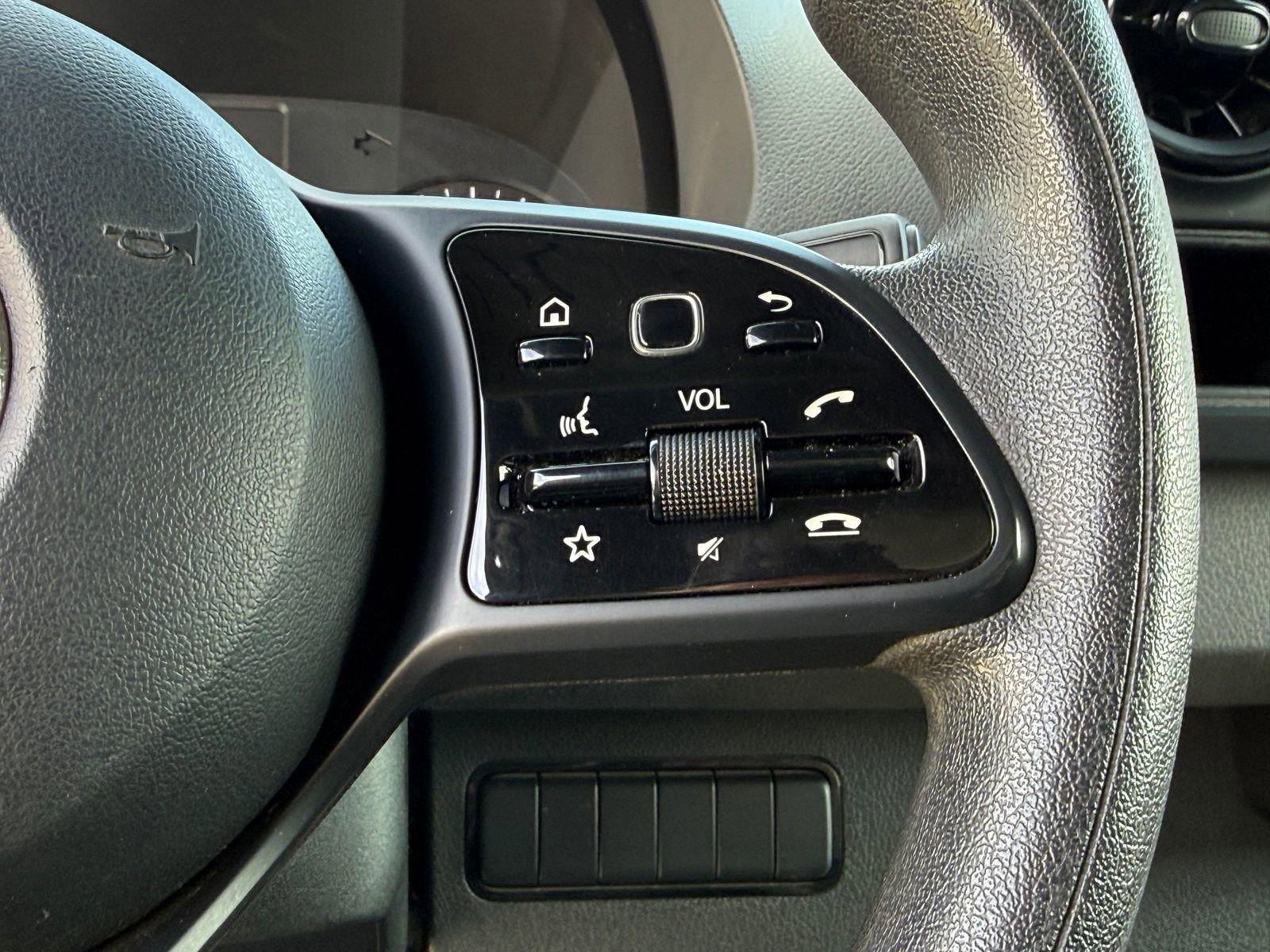 Used 2019 Mercedes-Benz Sprinter 170 image 33