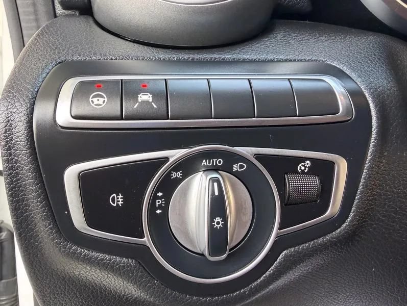 Used 2022 Mercedes-Benz C 300 Cabriolet image 46
