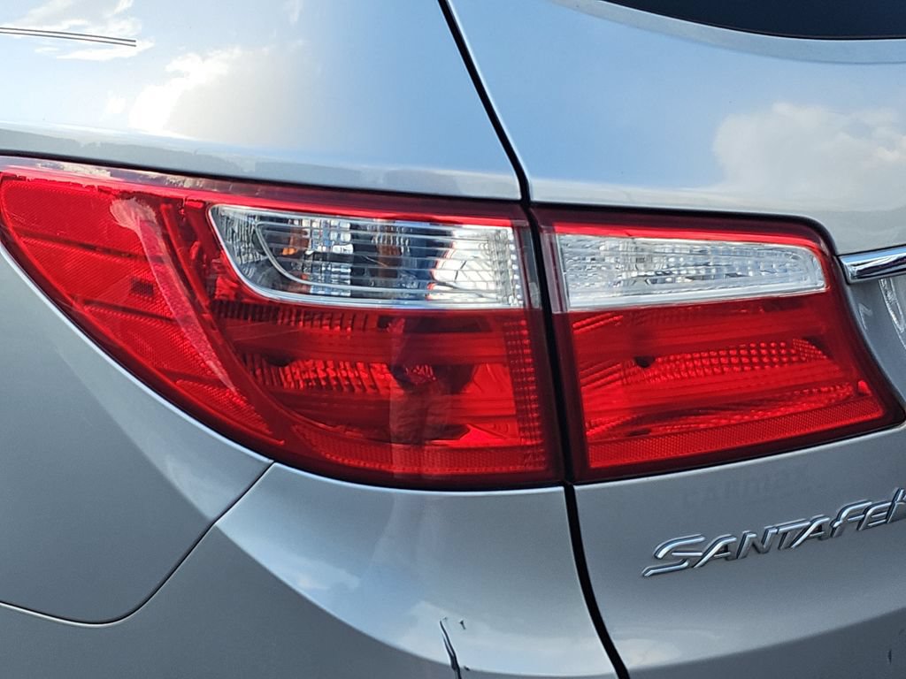 Used 2014 Hyundai Santa Fe GLS FWD image 32