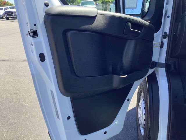 Used 2026 RAM ProMaster 2500 w/ Convenience Group FWD image 9
