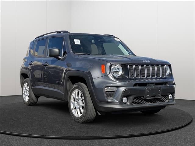 Used 2023 Jeep Renegade Latitude w/ Premium Group AWD/4WD image 6